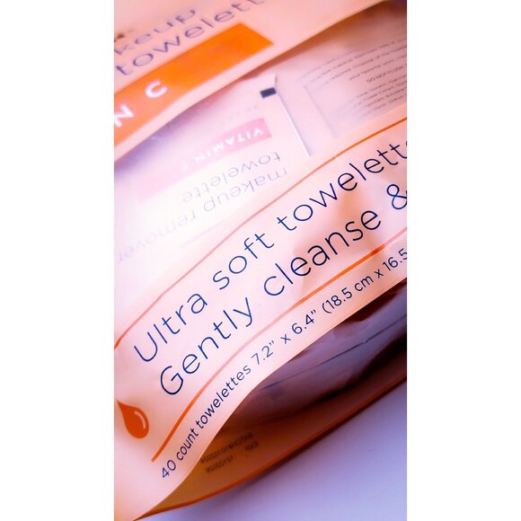 Brookstone Vitamin C Single Makeup Remover Towelettes – 40 Towelettes - Picture 4 of 5